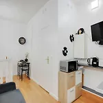 Intimate Apartment - 1Br 2P - Saint-Ambroise